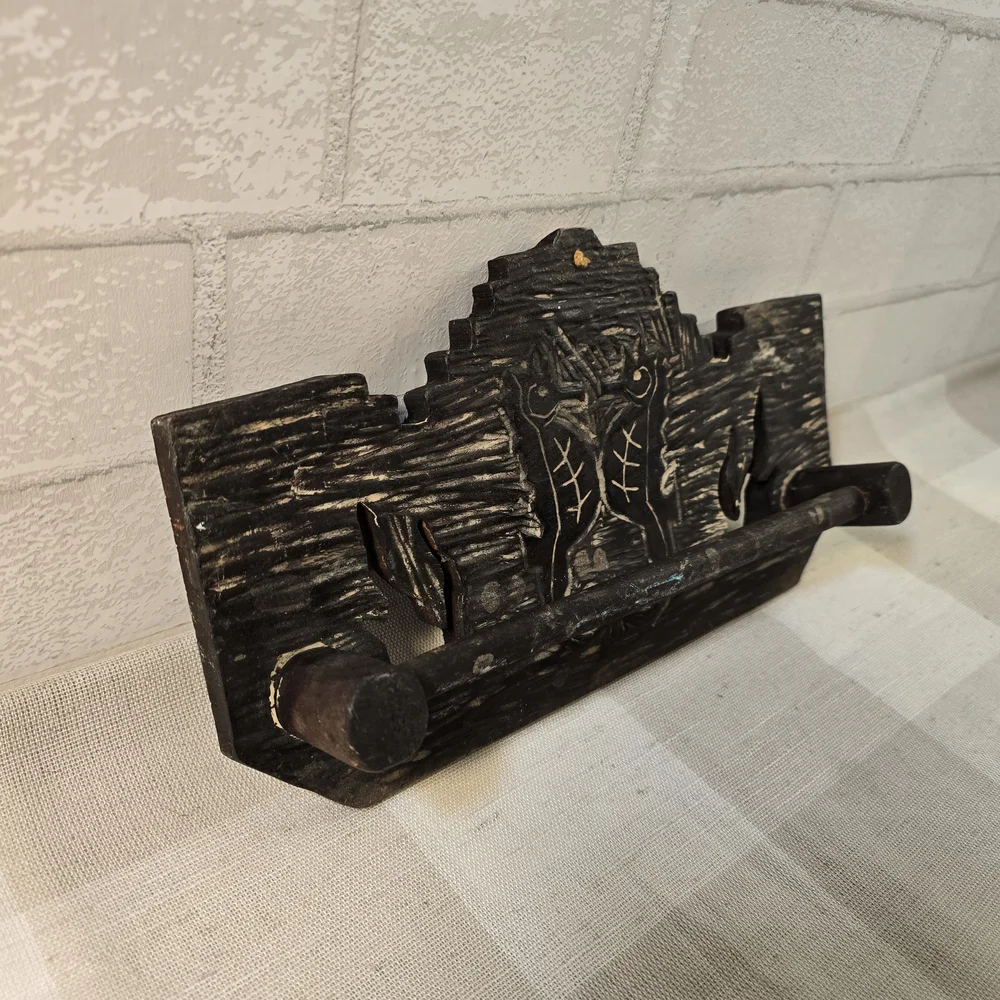 Vintage Rustic Wood Small Towel Hanging Rack Handmade Carved Seahorse Japan